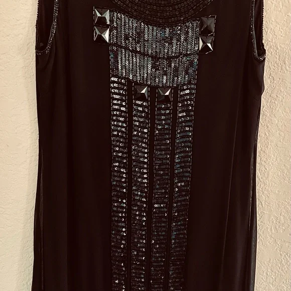 Woman dress - Picture 2 of 4